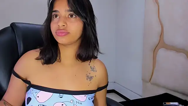 ScarletDoll's cam snapshot