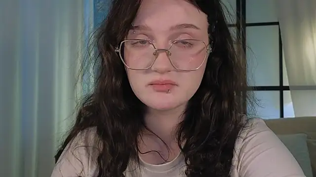 ELLIEJAY's cam snapshot