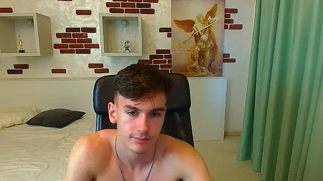 BradyFlint live sex cam