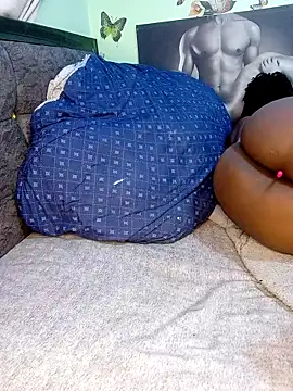 TerryAssqueen254 live sex cam