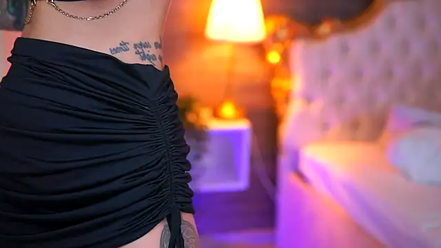 EllieRedd's cam snapshot