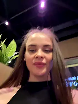 KristiRich live sex cam