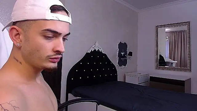 BrandonTate's Stripchat show and profile