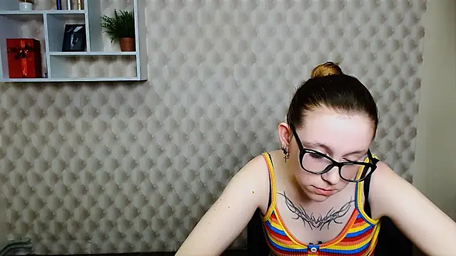 _MiraGold_'s cam snapshot