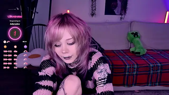 Lollyshy live sex cam