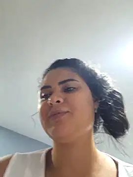 sexy-latin10's cam snapshot