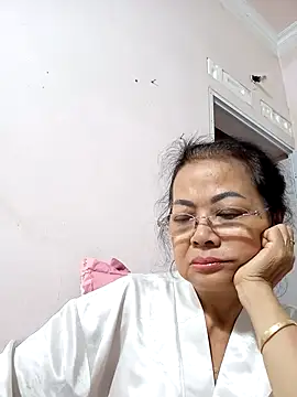 Hotestlove's cam snapshot