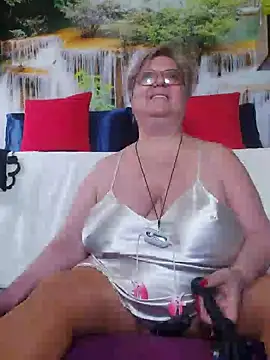 QueenPammy1's cam snapshot