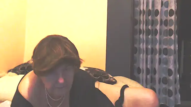 MioritaHard's cam snapshot