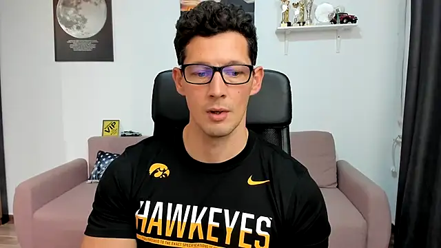 BrutusK08 live sex cam