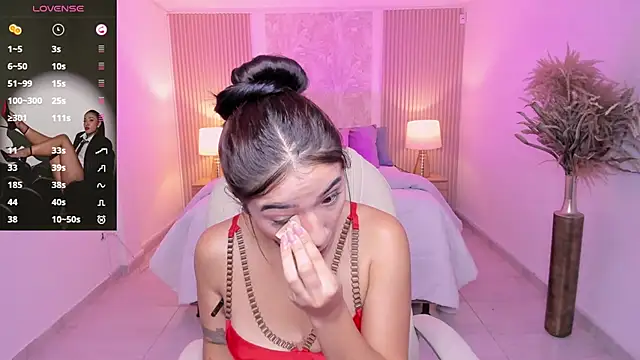 Antonella_Grayy live sex cam