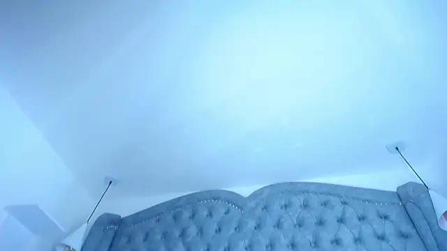 Ashly_moss_'s cam snapshot