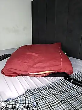 SmashingLucia's cam snapshot