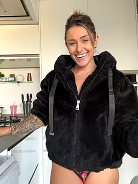 petrouchkaaa_ live sex cam