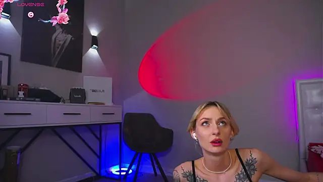 LeaCox_'s cam snapshot