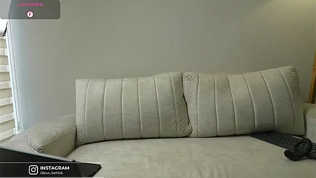 DeusbelliS live sex cam