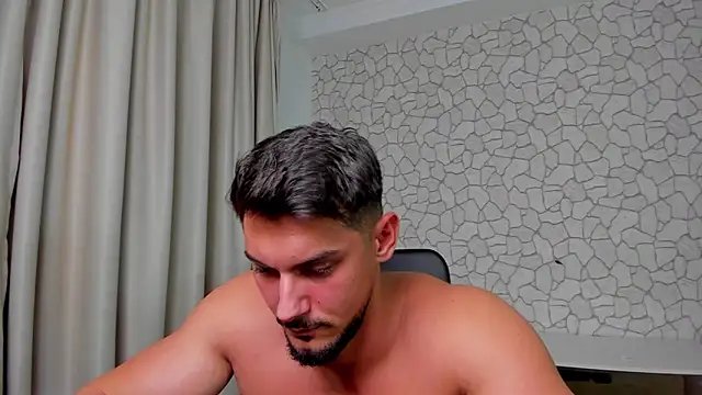 ClintMasters live sex cam