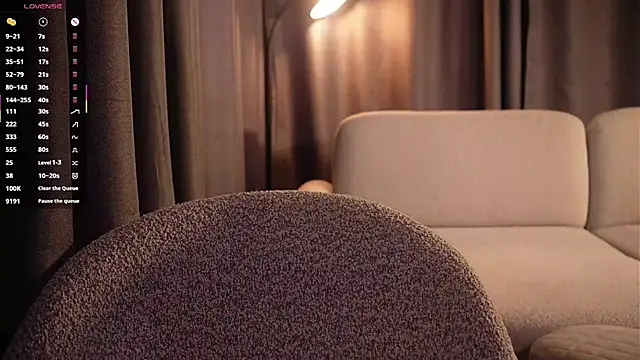 VivianKings live sex cam