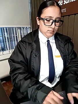 Cute_Penelope's cam snapshot