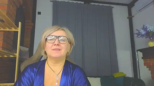 Marta_Wils's cam snapshot