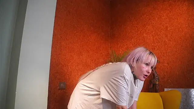 IsauraGarratt's cam snapshot