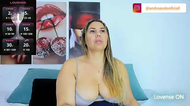 Andhrea_Vale's cam snapshot