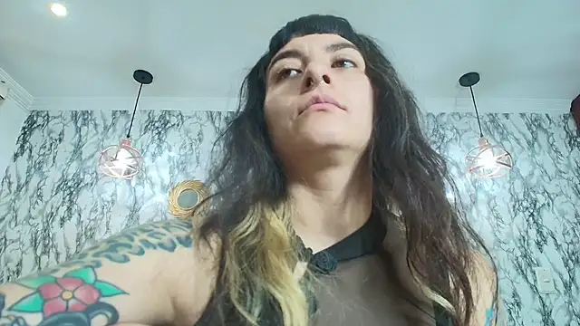 Naughty_Kittenm live sex cam