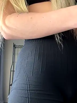 Vladamais live sex cam