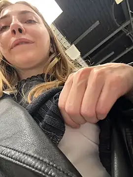 Sunny___Bunny live sex cam