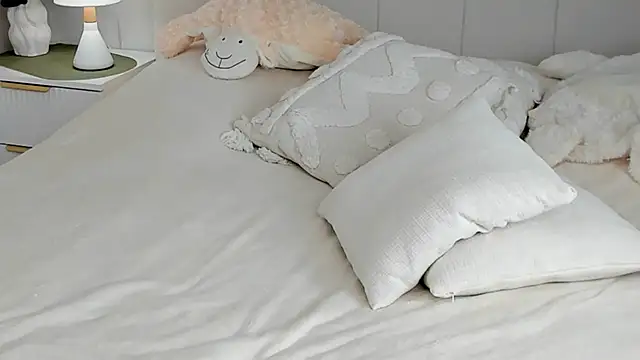 MaryLepson live sex cam