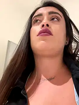 Freyja300 live sex cam