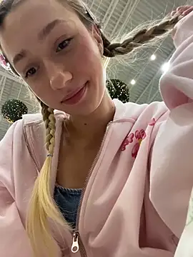 Lia__Love's cam snapshot