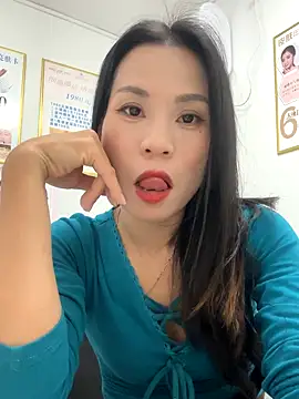 Baby-mmm's cam snapshot