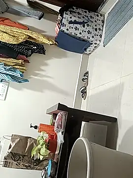 bigtelugubhama's cam snapshot