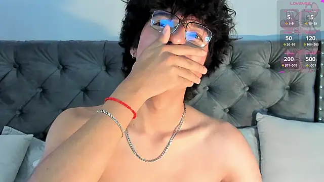 miilo_wolf live sex cam