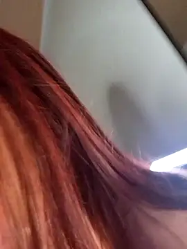 BlueHOT-MILf's cam snapshot