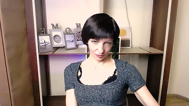 _AngeliaFlow_'s cam snapshot