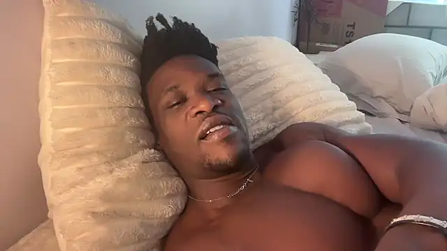 MrDaddyBlackNi9e's cam snapshot