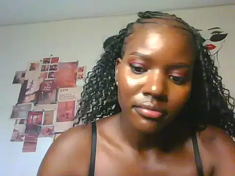 Aisharahma254's cam snapshot