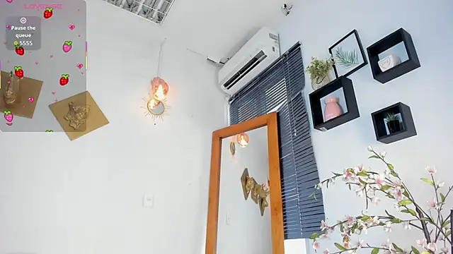 Aleexiiaa live sex cam