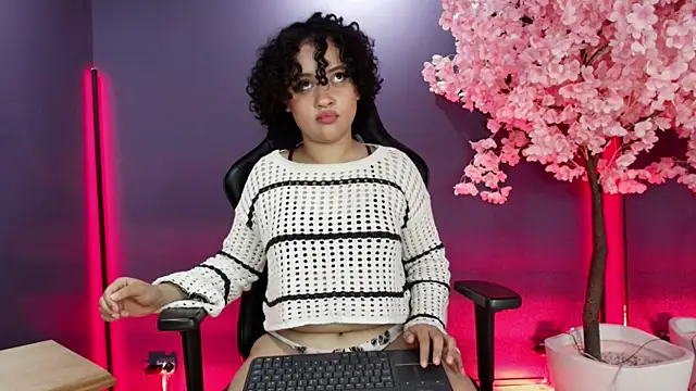 _sarahRose's cam snapshot