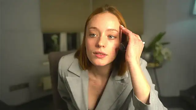 LucreciaAsters's cam snapshot