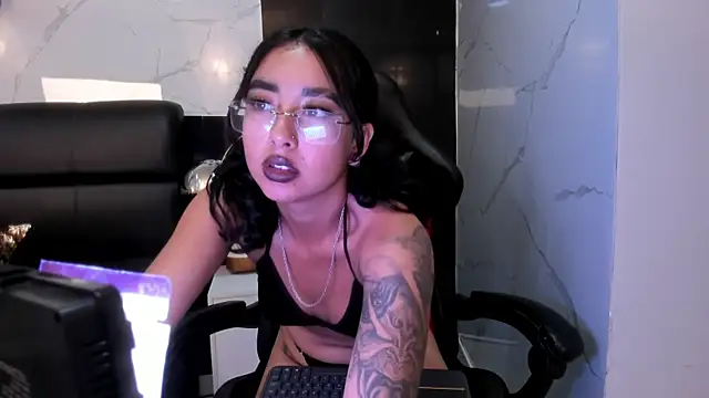 AryVixen's cam snapshot