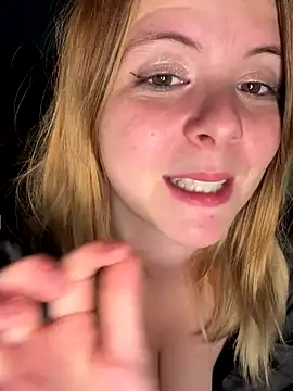 Nina_blain's cam snapshot