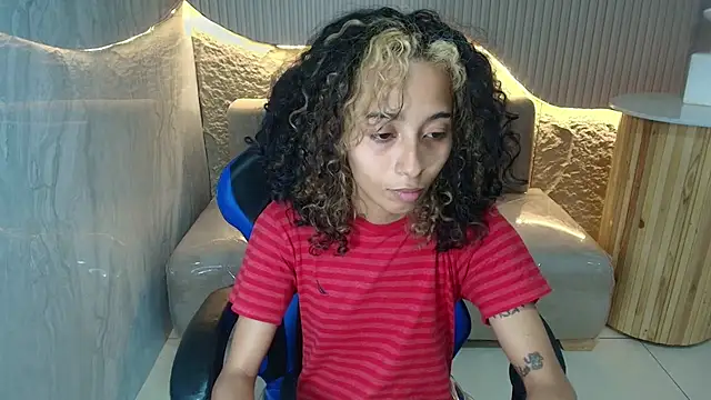 Agnis_ink_r's cam snapshot