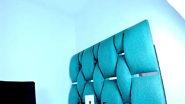 poutyseleny's cam snapshot