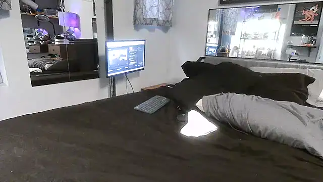 Girthywhereitmatters live sex cam