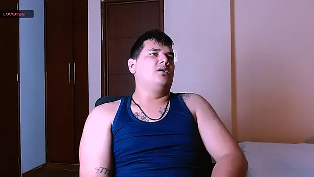 KingMoreno1's cam snapshot