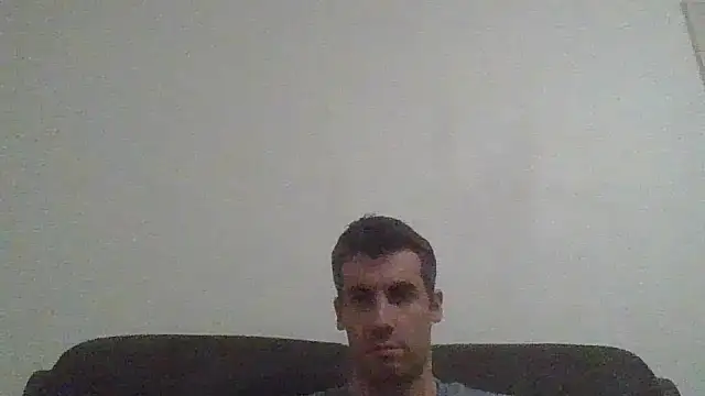 JulioIsHere4you's cam snapshot