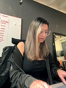 Isabella_Varella live sex cam